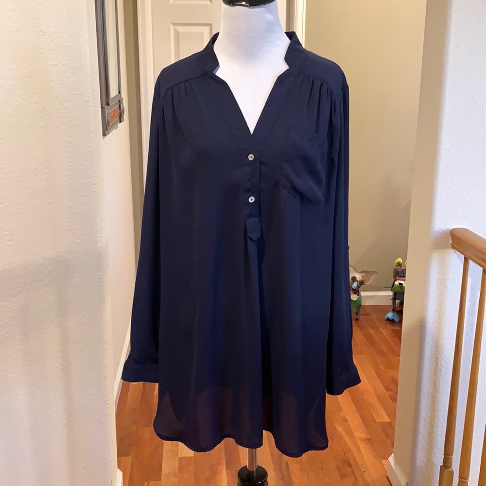 Azalea 1x navy blouse